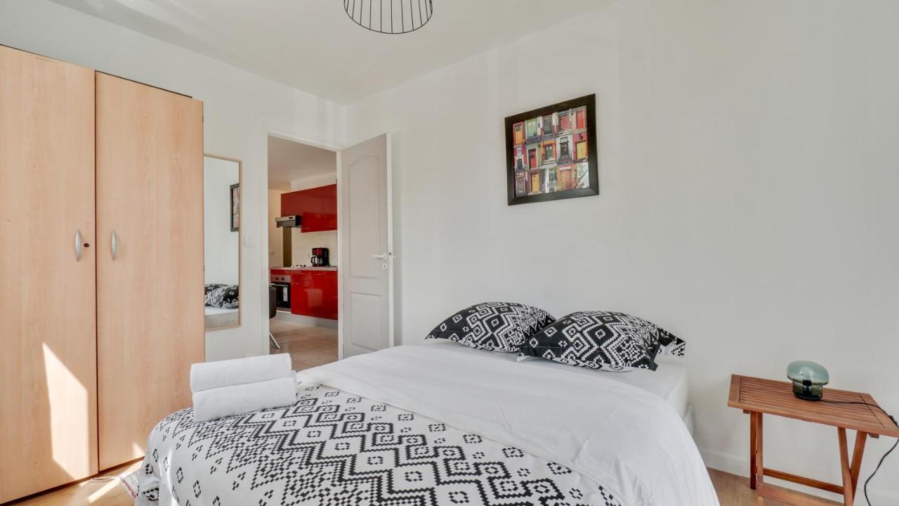 דירות אוברווילייה Chic Apart With Parking Near Paris מראה חיצוני תמונה