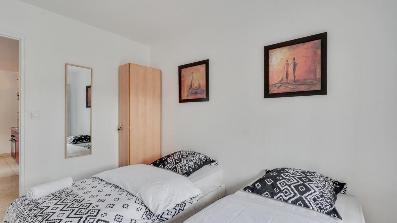 דירות אוברווילייה Chic Apart With Parking Near Paris מראה חיצוני תמונה