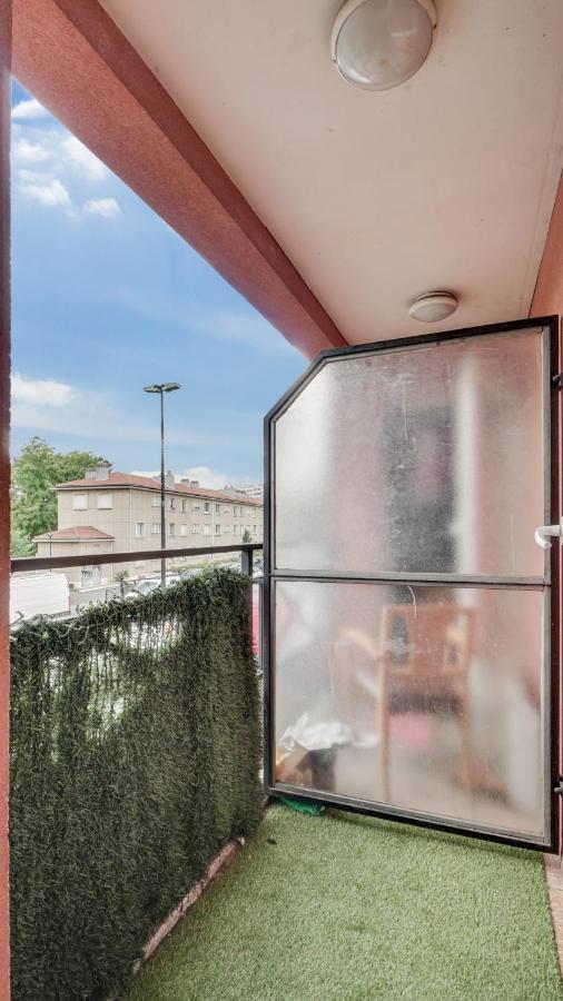 דירות אוברווילייה Chic Apart With Parking Near Paris מראה חיצוני תמונה